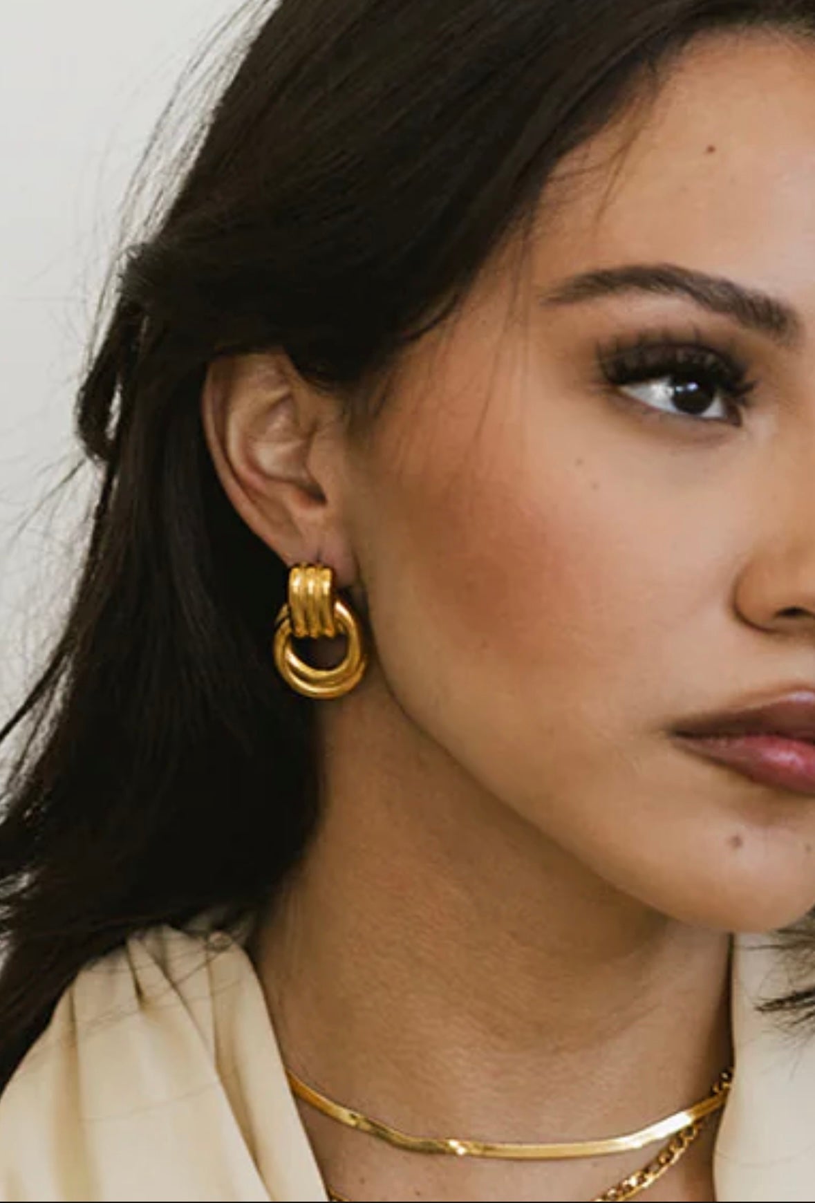 Golden knot earrings