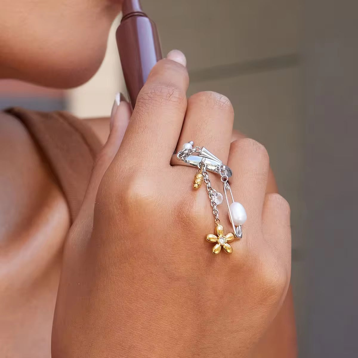 Chunky fringe ring