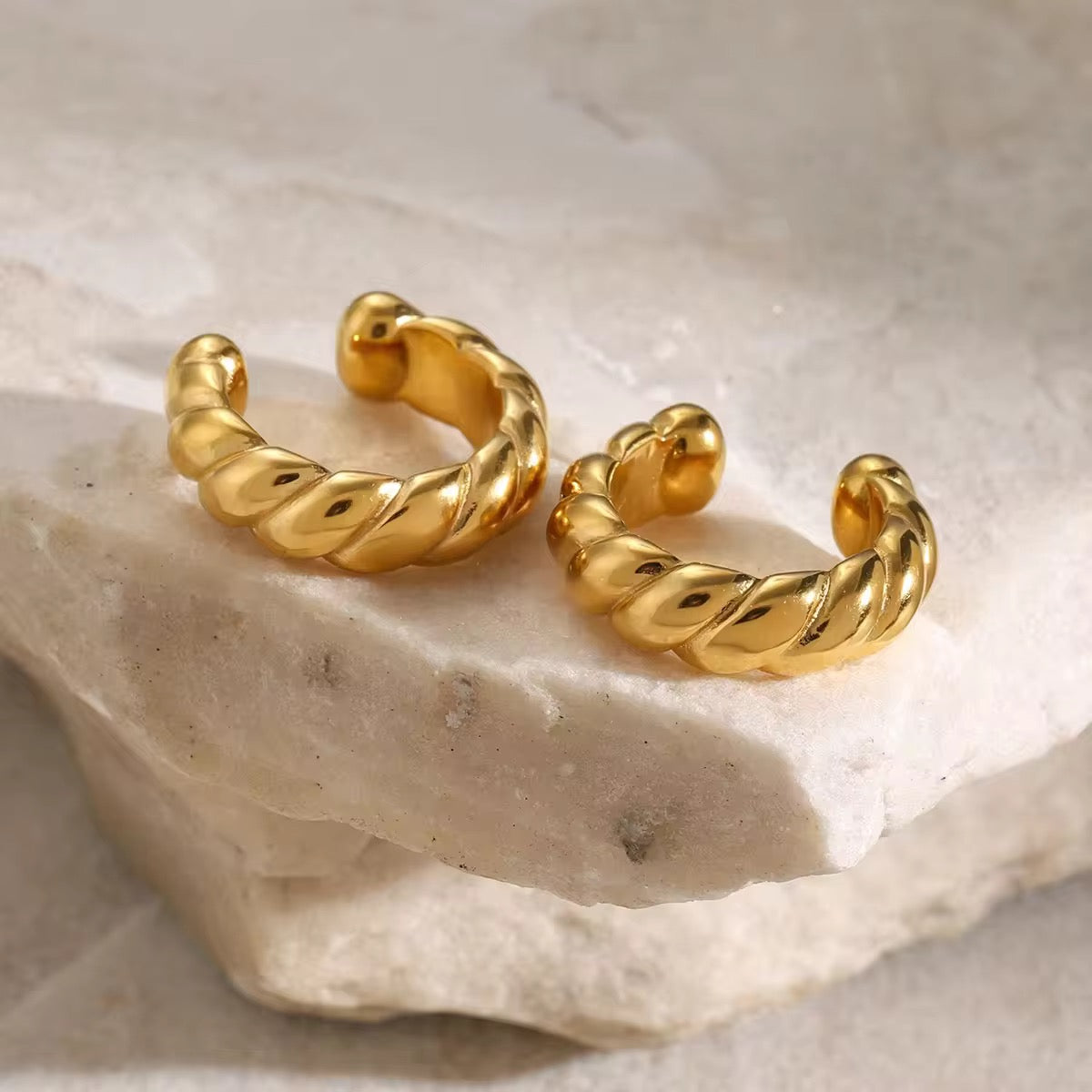 Cleo earcuff
