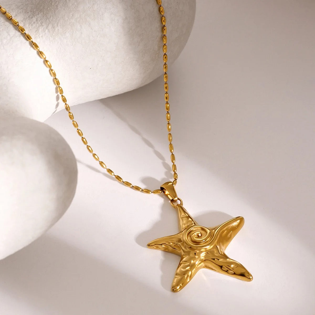 Malibu necklace