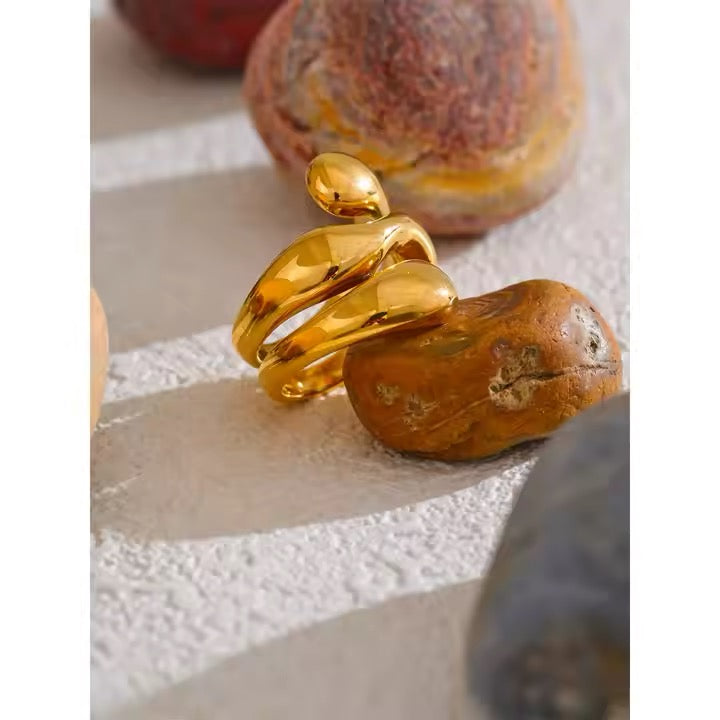 Zuri ring