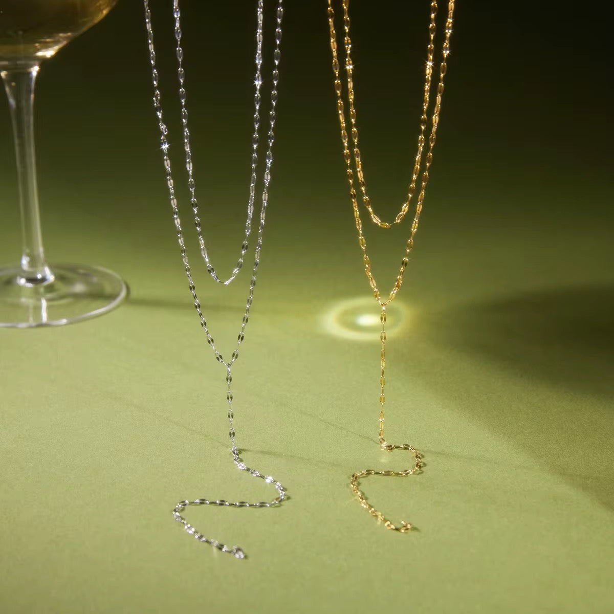 Aurelia Chain