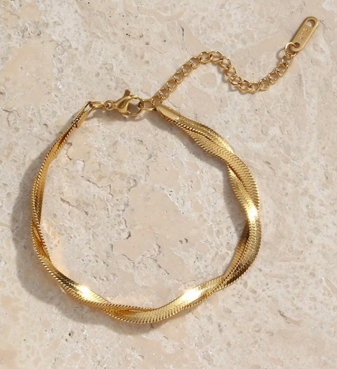 Twist snake chain bracelet