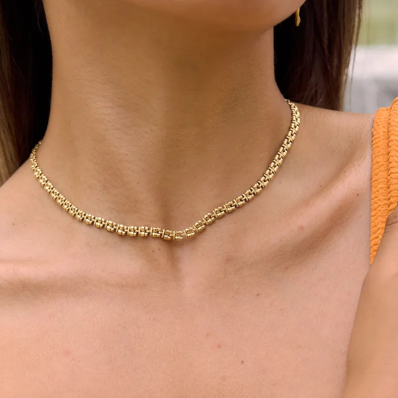 Grecian link necklace