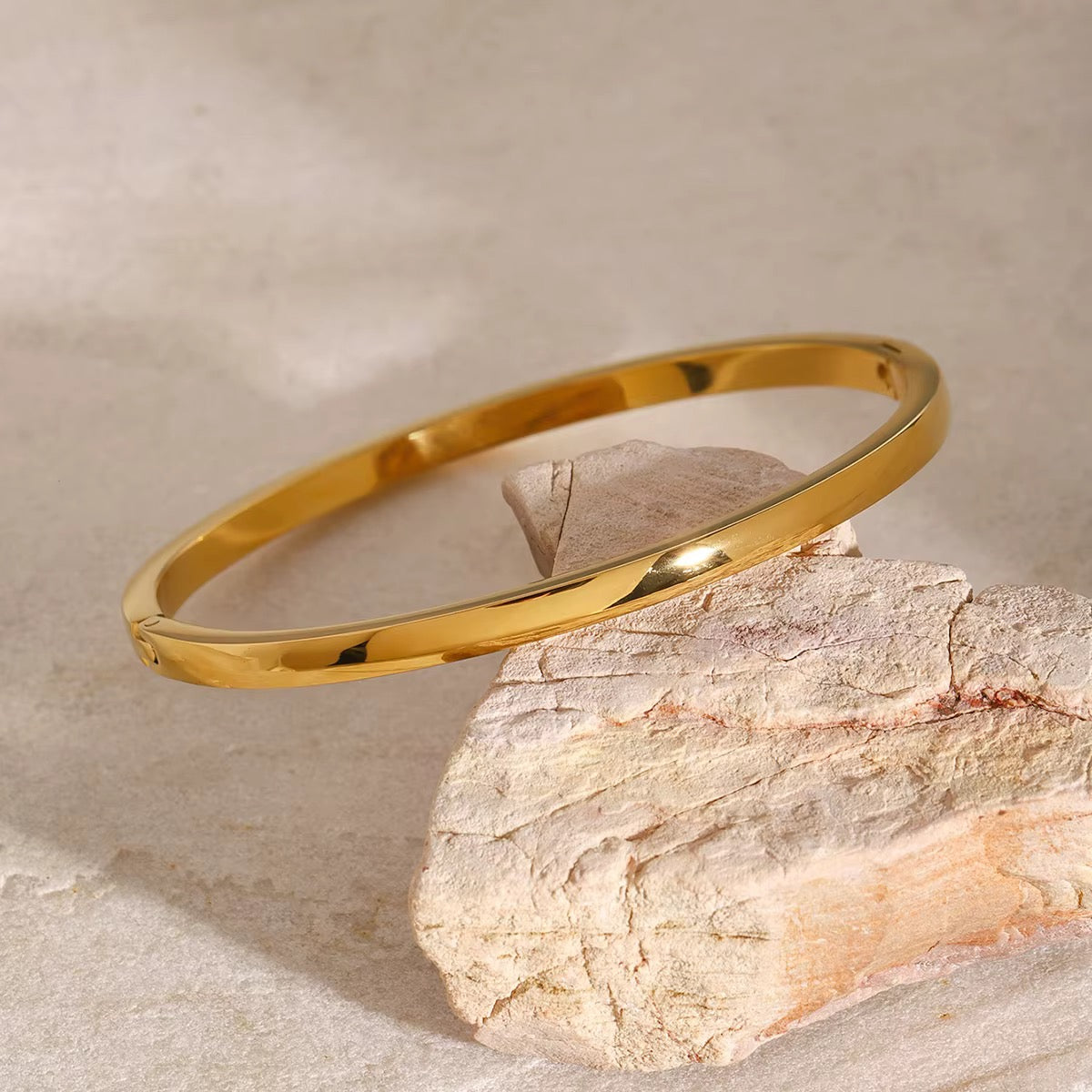 Basic bangle