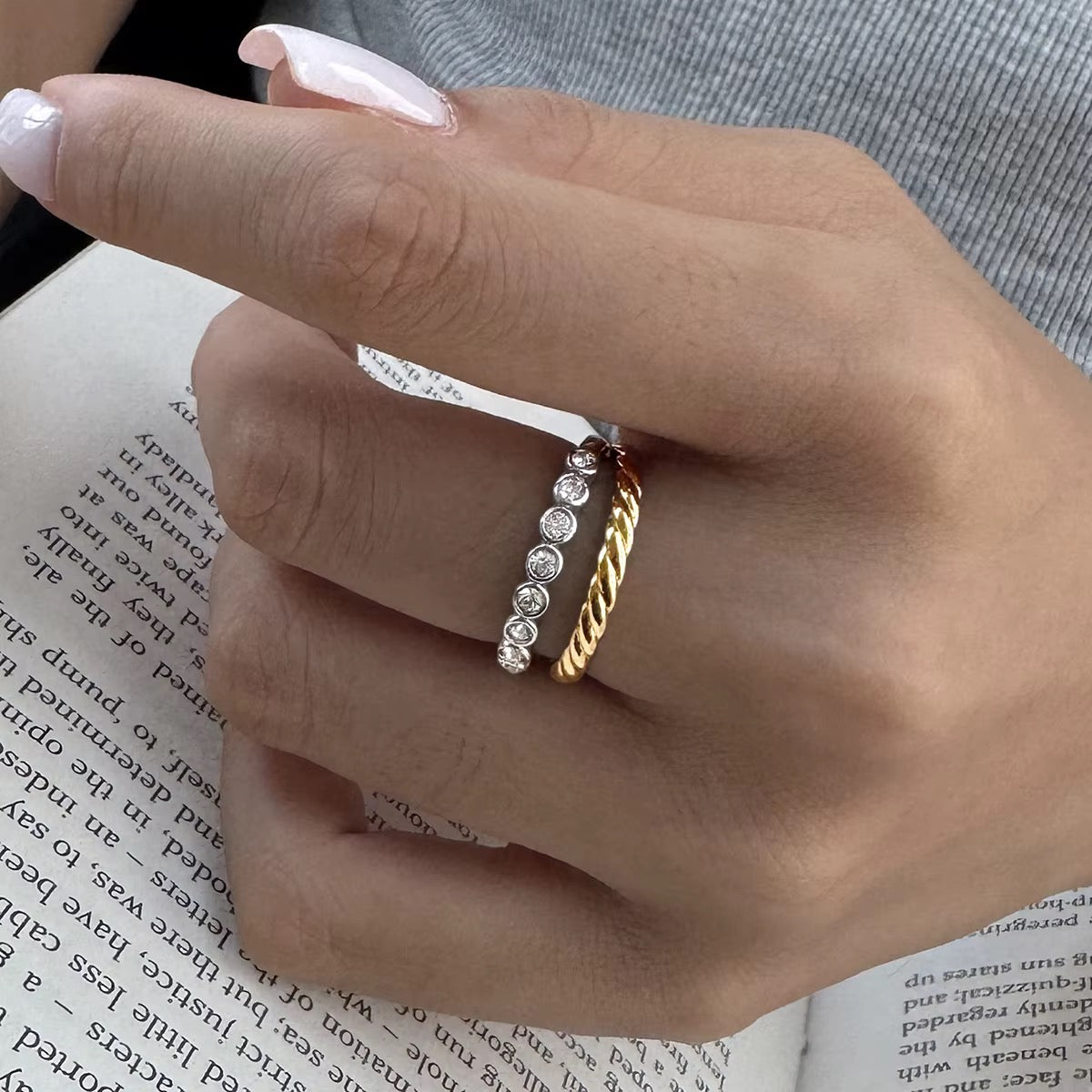 Talon ring