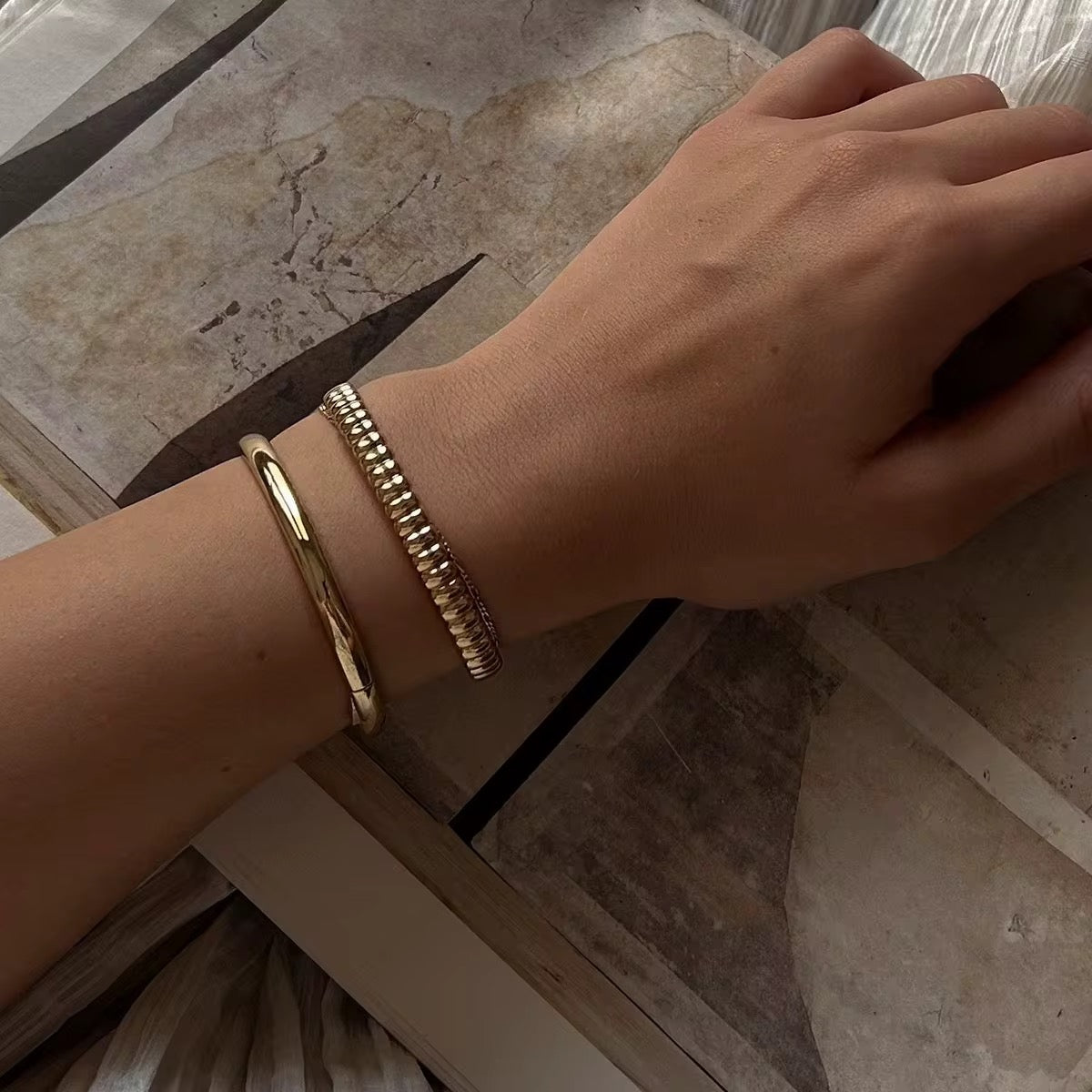 Dome bangle